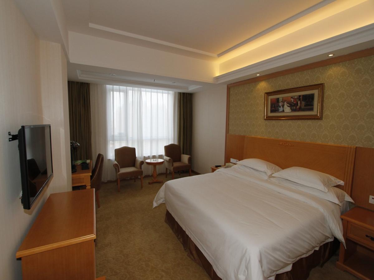 Vienna International Hotel Shenyang Railway Station Екстер'єр фото