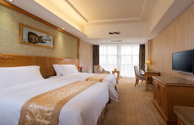 Vienna International Hotel Shenyang Railway Station Екстер'єр фото