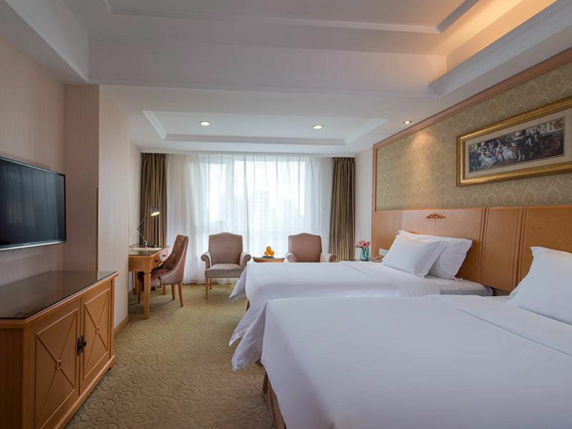 Vienna International Hotel Shenyang Railway Station Екстер'єр фото