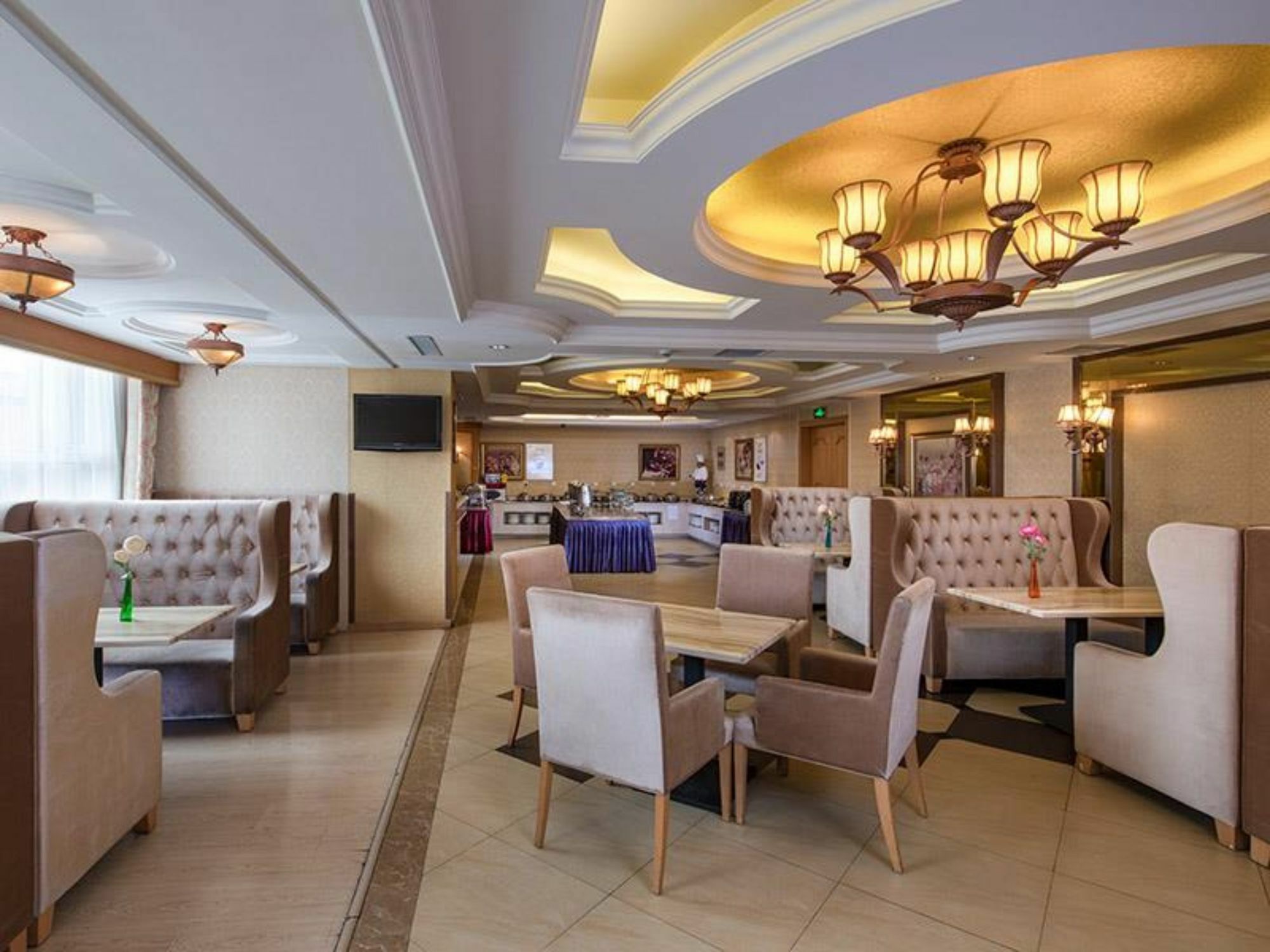 Vienna International Hotel Shenyang Railway Station Екстер'єр фото